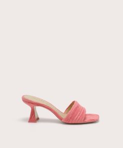 Praguevibe.shop5ef5b0fe62 1