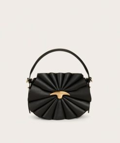 Praguevibe.shopbf983aabea 1
